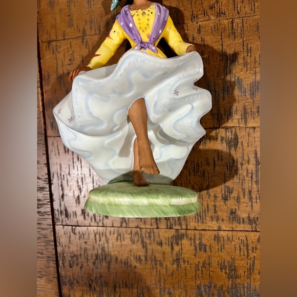 Royal Doulton Dancers of the World Indian Dancer – Signed! - Picture 7 of 9